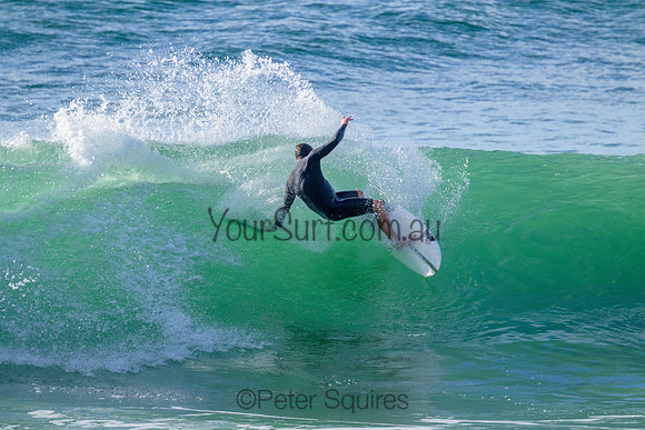 Whale_Beach_220416_081935_0100