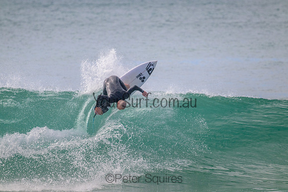 Whale_Beach_220910_095715_0137