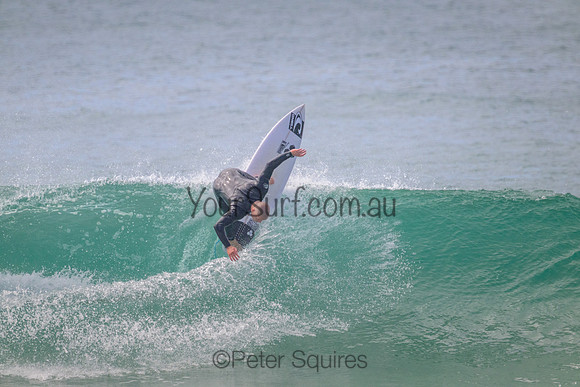 Whale_Beach_220910_095030_0119