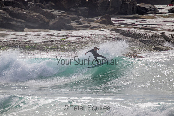 Whale_Beach_220910_095432_0135