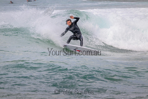 Whale_Beach_220910_090834_0032