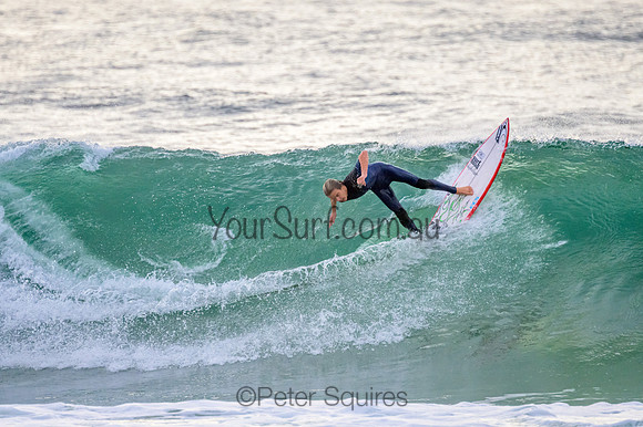 Whale_Beach_220427_072756_0047