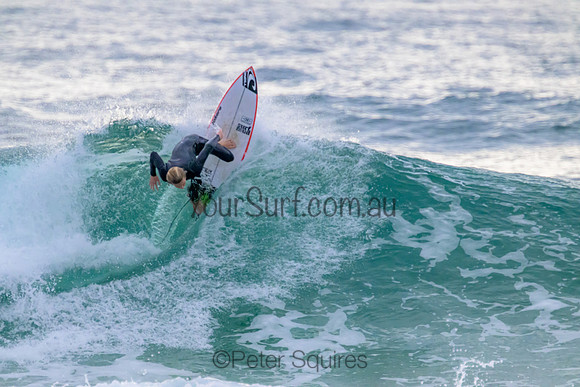 Whale_Beach_220830_073857_0142