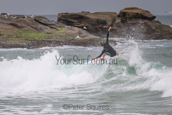 Whale_Beach_220505_074104_0124