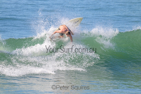 Whale_Beach_220405_093447_0026