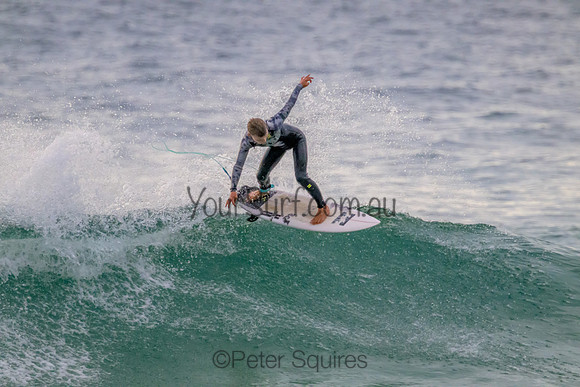 Whale_Beach_220830_073032_0107