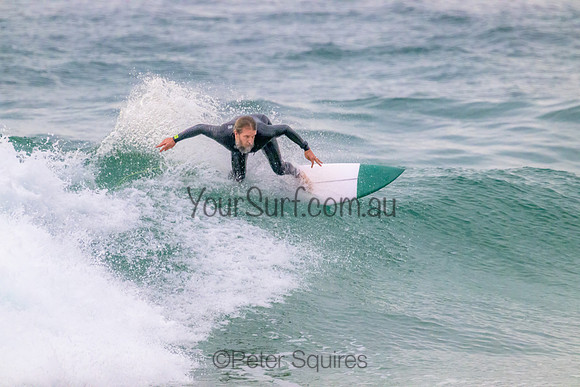 Whale_Beach_220830_071408_0046