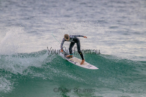 Whale_Beach_220830_073032_0108
