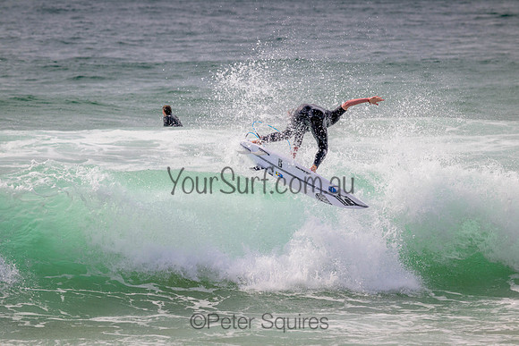 Whale_Beach_220929_092106_0121