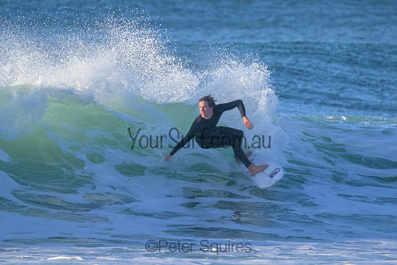 Whale_Beach_220617_075942_0104