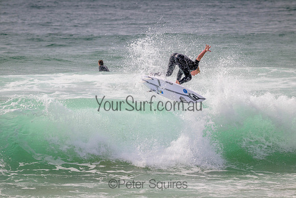 Whale_Beach_220929_092106_0120