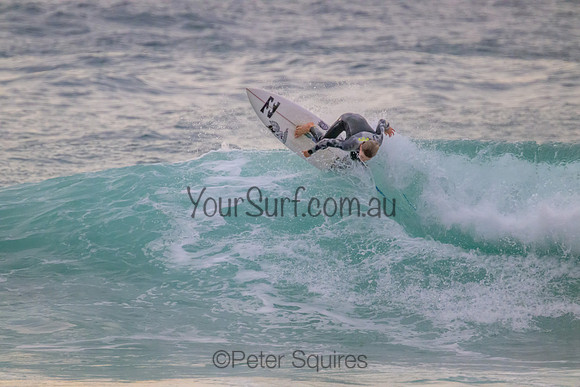 Whale_Beach_220830_072200_0084