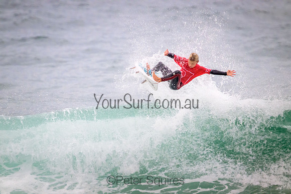 Whale_Beach_220430_073654_0103