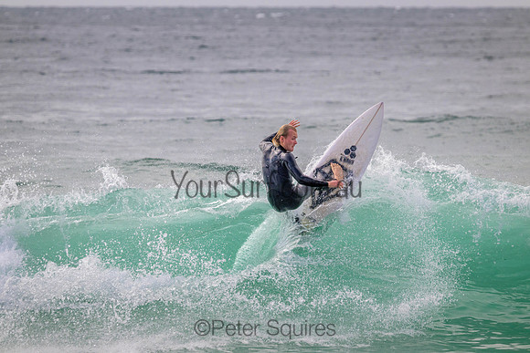 Whale_Beach_220929_092601_0130