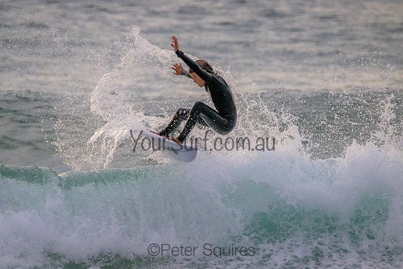 Whale_Beach_220830_071822_0070