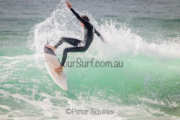 Whale_Beach_220929_091402_0101