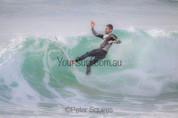 Whale_Beach_220924_073349_0017