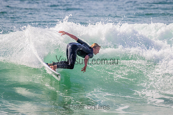 Whale_Beach_220929_085202_0044