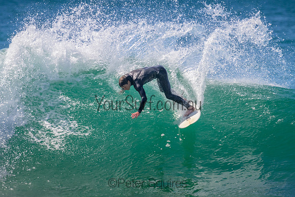 Whale_Beach_220916_104657_0016