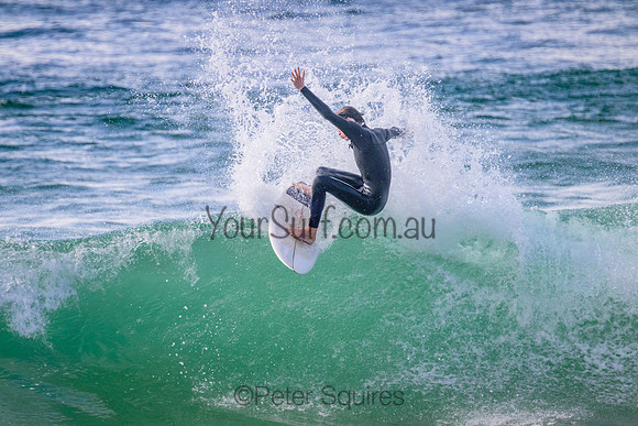 Whale_Beach_220929_084649_0007