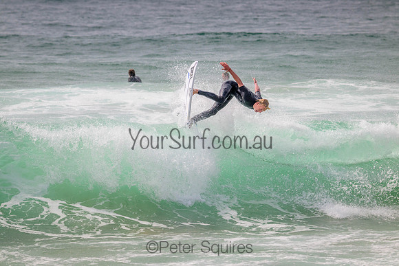 Whale_Beach_220929_092106_0117