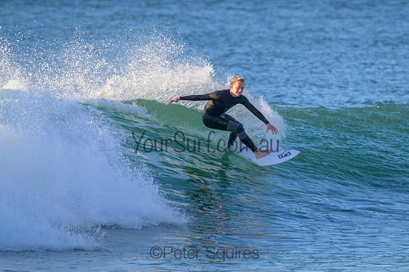 Whale_Beach_220617_073458_0013