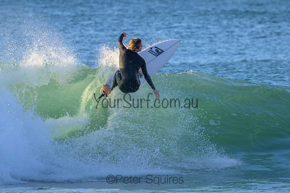 Whale_Beach_220617_073251_0005