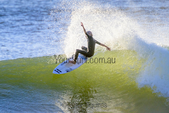 Whale_Beach_220314_072440_0004