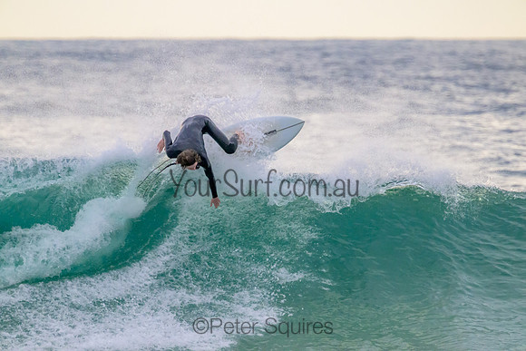 Whale_Beach_220830_074355_0159