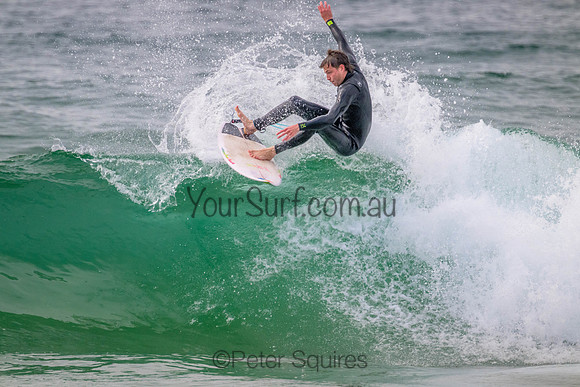 Whale_Beach_220929_093348_0147