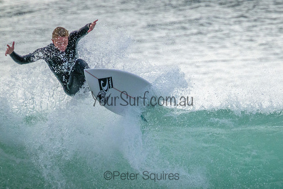 Whale_Beach_220809_081746_0063