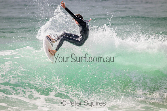 Whale_Beach_220929_091402_0100