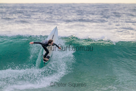 Whale_Beach_220830_074355_0157