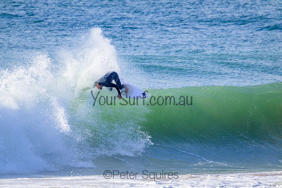 Whale_Beach_220724_092805_0178