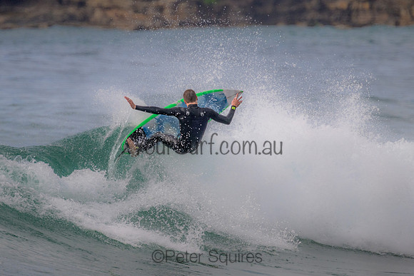 Whale_Beach_220924_080831_0112