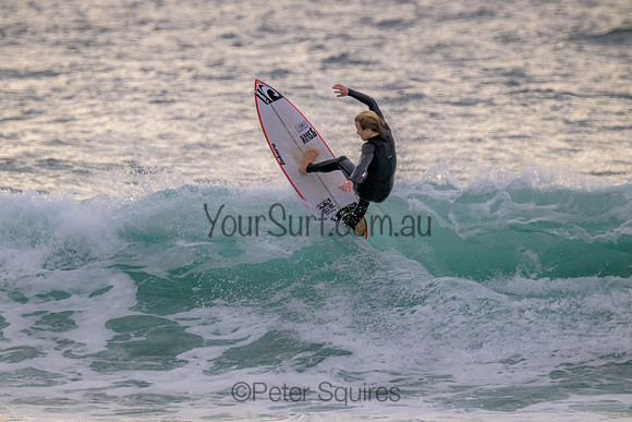 Whale_Beach_220830_072821_0095
