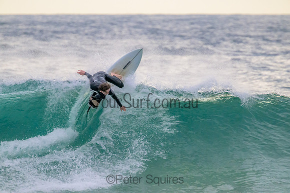 Whale_Beach_220830_074355_0158
