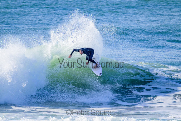 Whale_Beach_220724_091342_0138