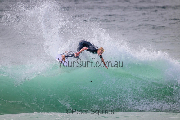 Whale_Beach_220929_091651_0105