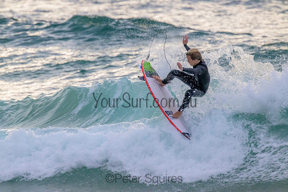 Whale_Beach_220830_072827_0098
