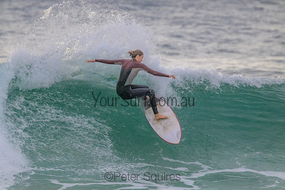 Whale_Beach_220830_074320_0155