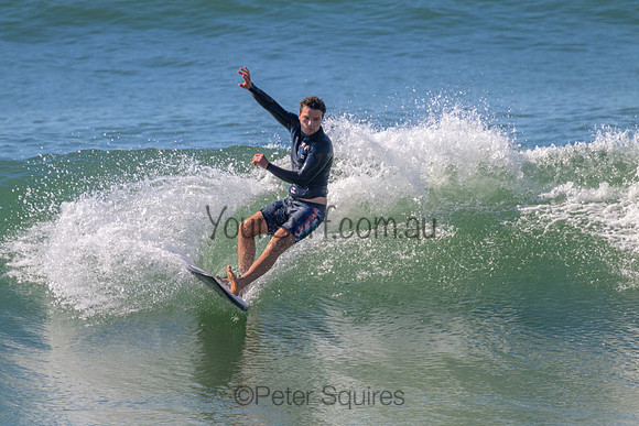 Whale_Beach_220405_093647_0032
