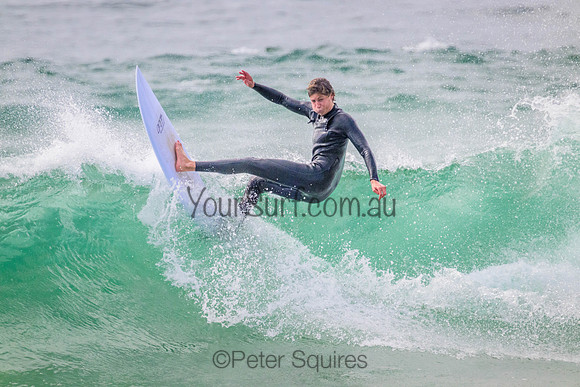 Whale_Beach_220929_091811_0110
