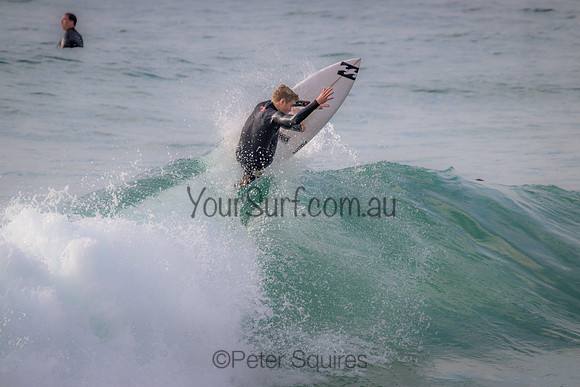 Whale_Beach_220924_073442_0026